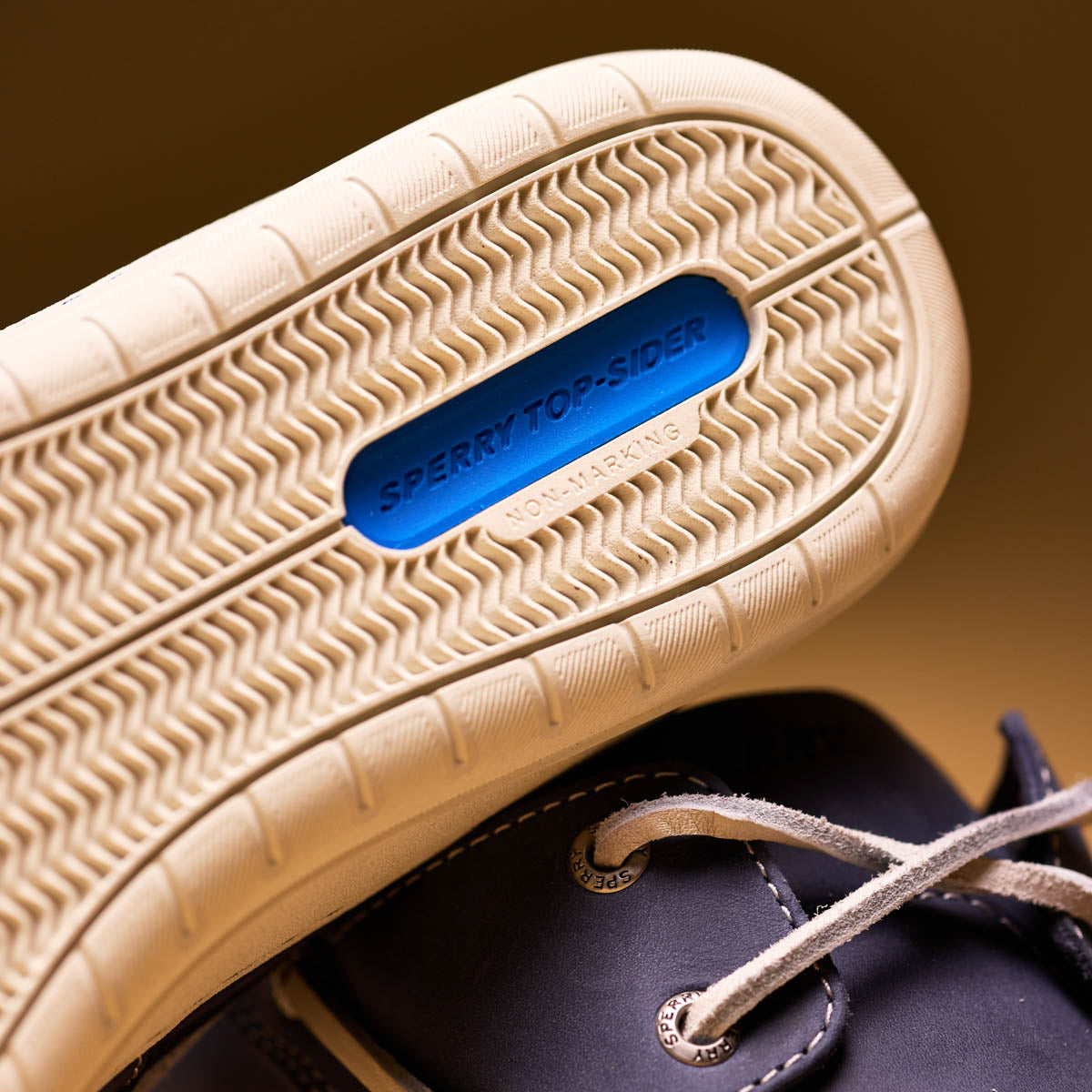 Men's Strake 2-Eye Boat Shoe Navy